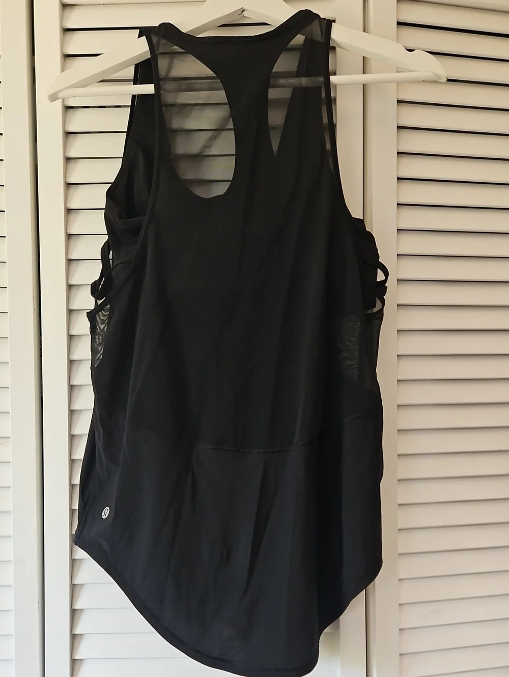 Lululemon Black Sleeveless Women's Tank Top- Bra Underneath
